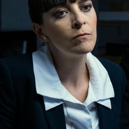 Àngela Soler 飾演 Dolores González Ruiz