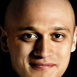 奧努爾·阿克古吉爾 飾演 Cezmi