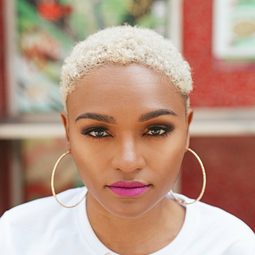 Lauren Spencer - Body Parts演員 飾演Self