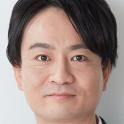 原田 大輔 - 夜短夢長，少女前進吧!演員 飾演Keifuku Electric Railway Study Group Student (voice)