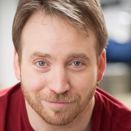 崔佛·德沃爾 - 阿尼正傳：超時空肉餅任務演員 飾演Dukey (voice)