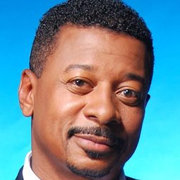 羅伯特·湯森 - 狠將奇兵演員 飾演The Sorels - Lester