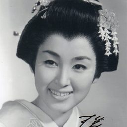 Hiroko Sakuramachi 飾演 