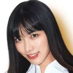 水川潤 飾演 Yûna Minegishi