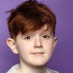 古格里·曼恩 飾演 Pinocchio / Carlo (voice)