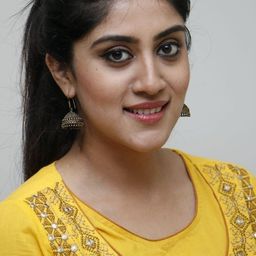 Dhanya Balakrishna 飾演 Saisri's Handmaiden