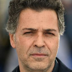 阿什拉夫·法拉 - 地中海鬱到病演員 飾演Jalal