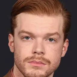 卡梅隆·莫納漢 飾演 Mason Ashford