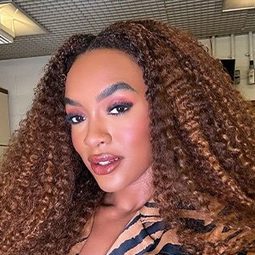 派翠西亞拉莫斯 - 無濾真女子演員 飾演Roberta