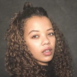 Simona Zivkovska - 黑寡婦演員 飾演Widow