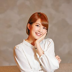 蘇皓兒 - 假冒女團演員 飾演Helianthus