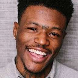 D.C. Young Fly 飾演 Vic