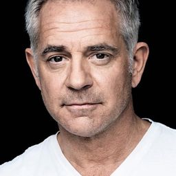 Florian Fitz 飾演 Martin Kleefeld