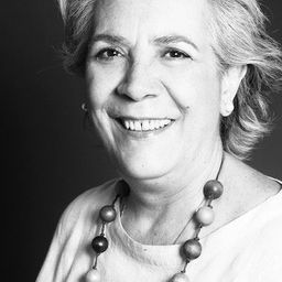 Maria Catia Lamperini 飾演 Elisabetta