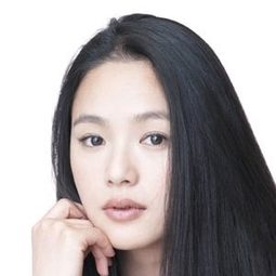 周韻 飾演 Sister Hua