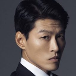 Kwak Jin-seok 飾演 