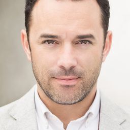 Michael Mancini 飾演 
