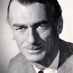 Robert Adler 飾演 Chief Ryan