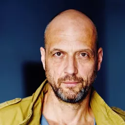 克利斯汀·柯納 飾演 SS-Sturmbannführer