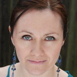 Debra Baker 飾演 Receptionist