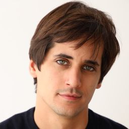 艾力克斯·馬蘭尼 飾演 Sergio