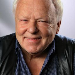 Marian Opania 飾演 Profesor Jan Nielubowicz