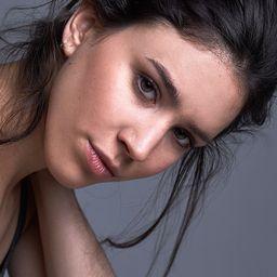 Rocío García Molina - 雙眼之間演員 飾演Teresa