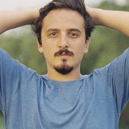 阿古斯汀·加利亞爾迪 飾演 Tincho