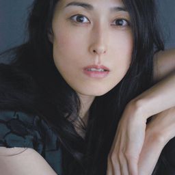 國元なつき 飾演 Nanami Iwanuma