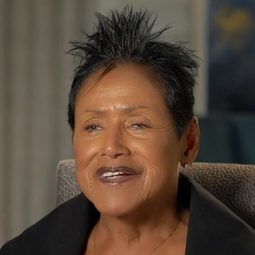 Elaine Brown 飾演 Self - former Black Panther Party chairwoman
