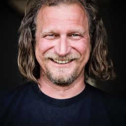 Matthias Komm - Where Is Fred?演員 飾演Orderly