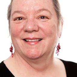 Hazel Atherton 飾演 Mrs. Wembridge