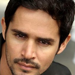 Luis Jose Lopez - Playball演員 飾演Álex Durán