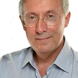 Henry Zammit Cordina 飾演 Lord William