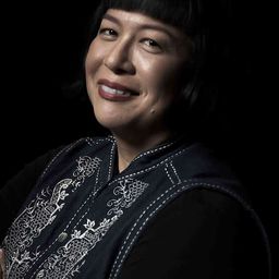 Tanya Yuson 飾演 Self