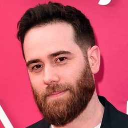 Joe Barton - Glasgow Girls編劇