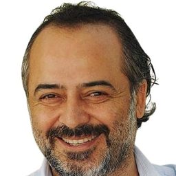 Kubilay Penbeklioğlu 飾演 Erdener