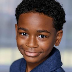 布雷克卡麥隆詹姆斯 飾演 Malik