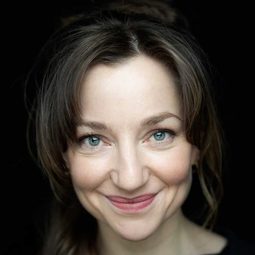 Andrea Bræin Hovig - 關於愛演員 飾演Marianne