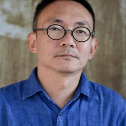 何蔚庭 - 青春弒戀導演