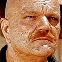 Poldo Bendandi 飾演 General Ubarte