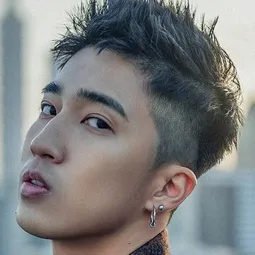 婁峻碩 - 器子演員 飾演Zhou Shi-hao