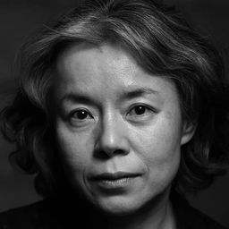 Yang Mal-bok 飾演 Woman