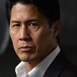 Clint Jung 飾演 Jim Lee