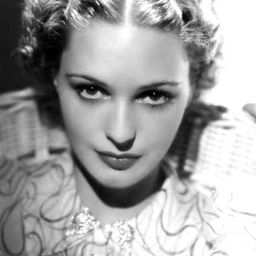 Elizabeth Jenns 飾演 Anita Regis