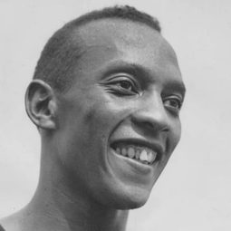 Jesse Owens 飾演 Himself