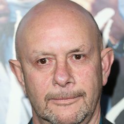 Nick Hornby - 名媛教育編劇