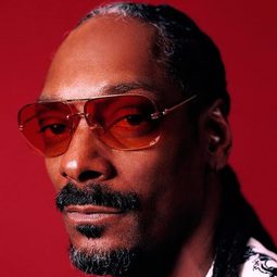 史努比狗狗 飾演 Self