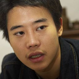 Seo Jang-won 飾演 Lee Seung-young