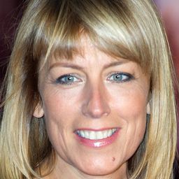 Fay Ripley 飾演 Rose